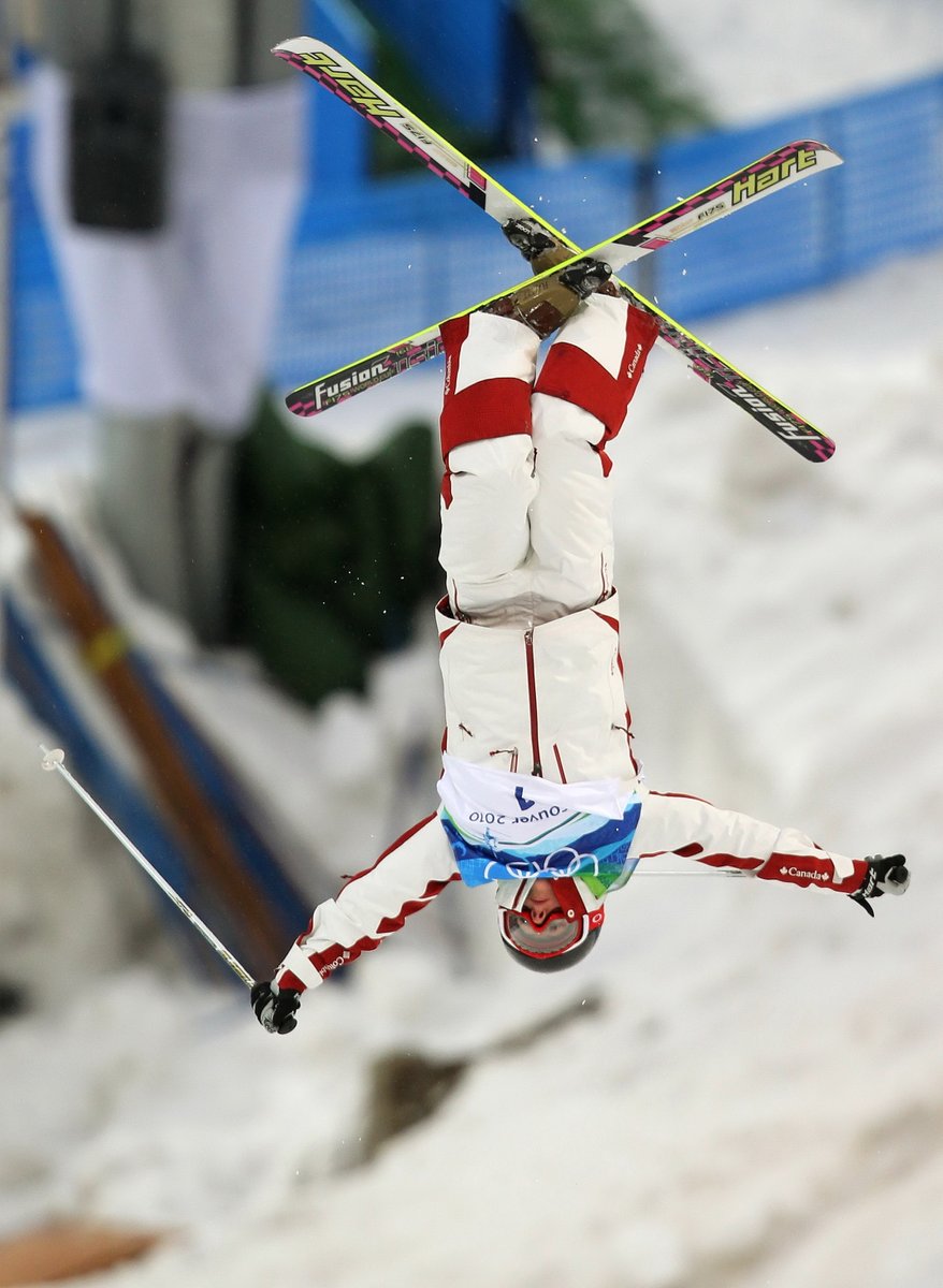 🌟 Help shape the future of women’s health! 🌟
I've spent a lifetime pushing boundaries in performance and am now building tech to better serve women's health. Ladies, pls take a quick 2-minute survey so we can create better solutions.
👉 Take the Survey forms.gle/Xtu7jshpho3qNP…