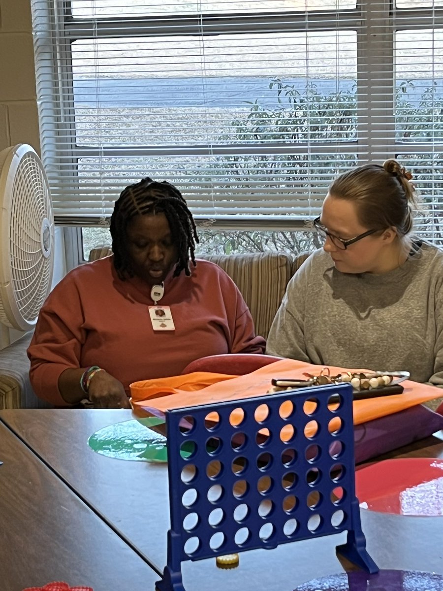 We are having a great time at Books for Bulldogs this evening! <a href="/SCEBulldogs/">SCE</a>  #BulldogStrong