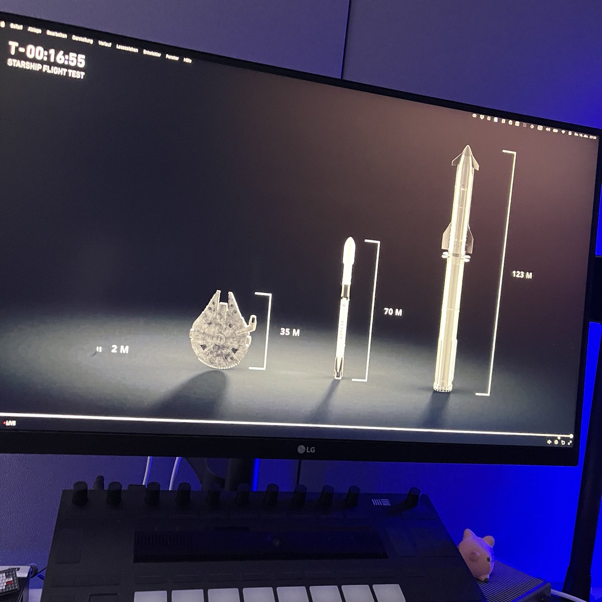 Comparing Starship to the Millennium Falcon 😂