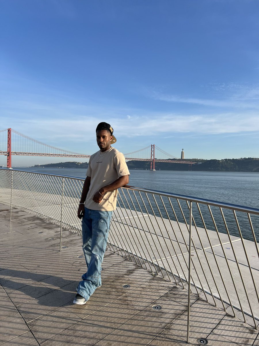Litsavage17's tweet photo. https://t.co/GHujjQXNai