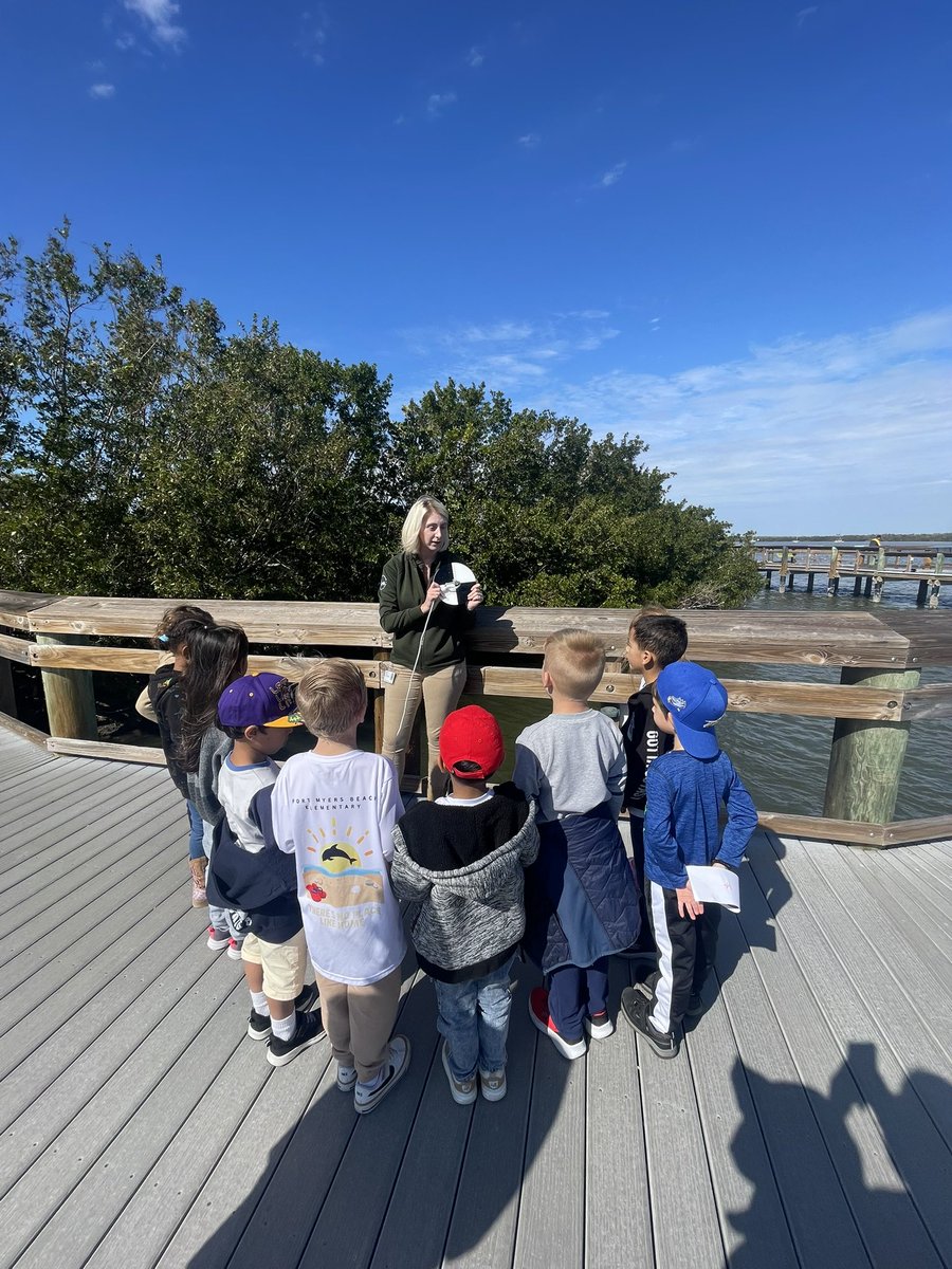f_mbeach's tweet photo. Thank you Mound House for teaching our students about turbidity temperature, air bubbles and water samples. They had fun testing the acidity of the water. @LeeSchools https://t.co/FEQTnemvHI