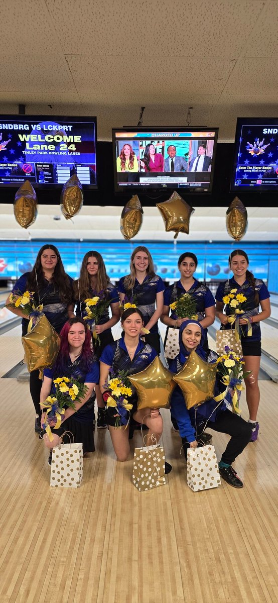 Senior night for girl's bowling! Thank you to these eight amazing ladies! <a href="/EaglesAthletics/">Sandburg Athletics</a> <a href="/SandburgHS/">Carl Sandburg H.S.</a>