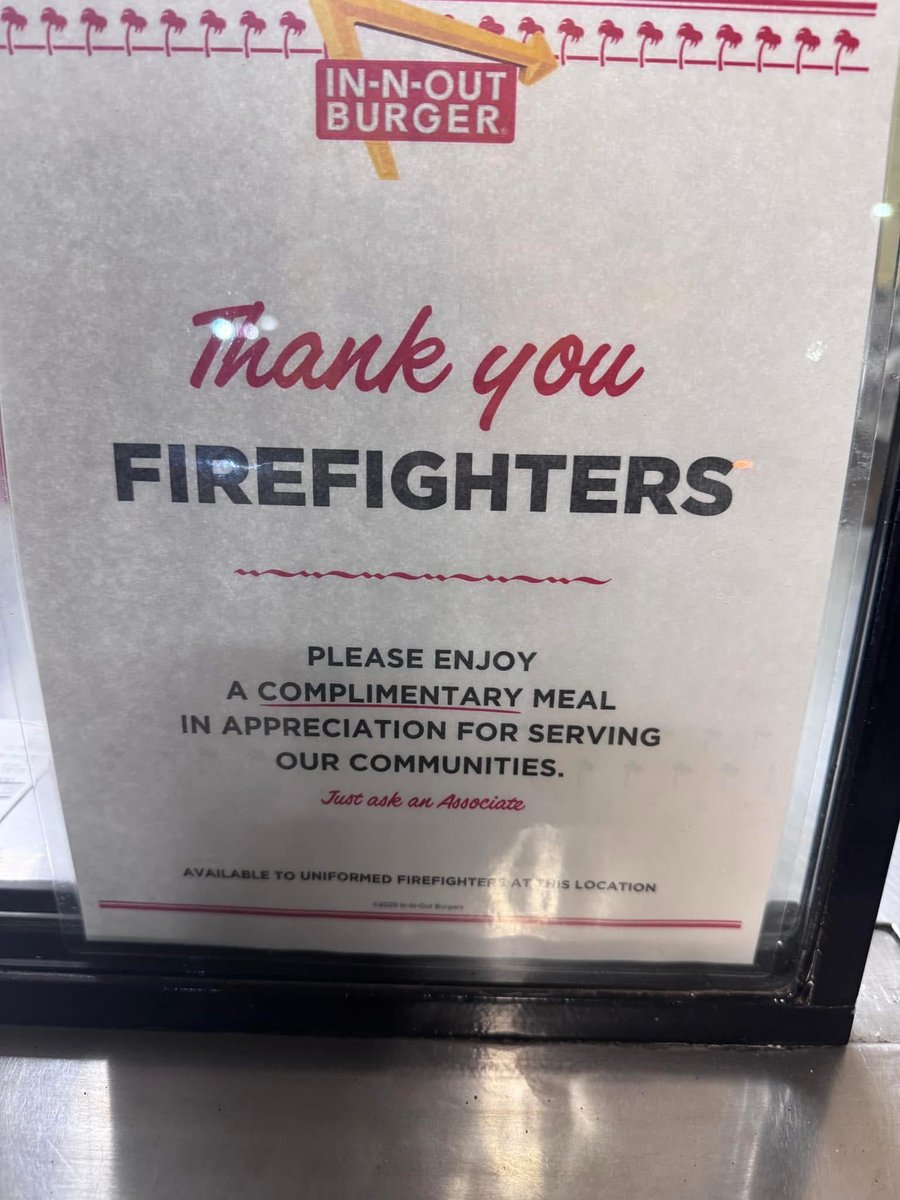 775times's tweet image. Our #TMFR Firefighters are into week #2 on the #EatonFire, mopping up along the control lines in the Santa Anita Canyon. Critical fire weather continues into next week. We are also grateful to the local In-N-Out Burger for their support. 
#LAfires #CaliforniaWildfires 🚒🔥🙏🏼🧑🏻‍🚒