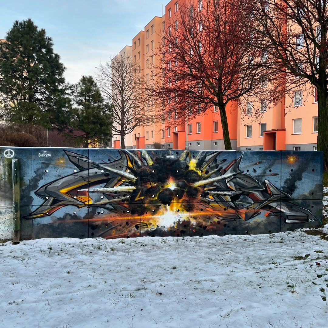 streetart_cz's tweet photo. “On the rollercoaster of war made by politics and kings” by @Kaer_Mtr
📸 06.01.2025.
📍 Praha, Lindavská 1
#caer8th #streetartpraha #streetart #streetartczechia #war #peace #stopwar https://t.co/Co374cQPSG
