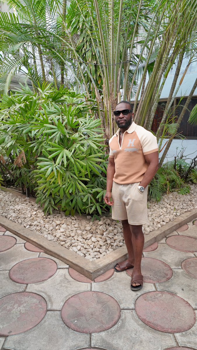 Check_ZebOut's tweet photo. Life is tasty like aluguntugui 🇬🇭 #ghana #DettyDecember https://t.co/l6O9TPsaNE