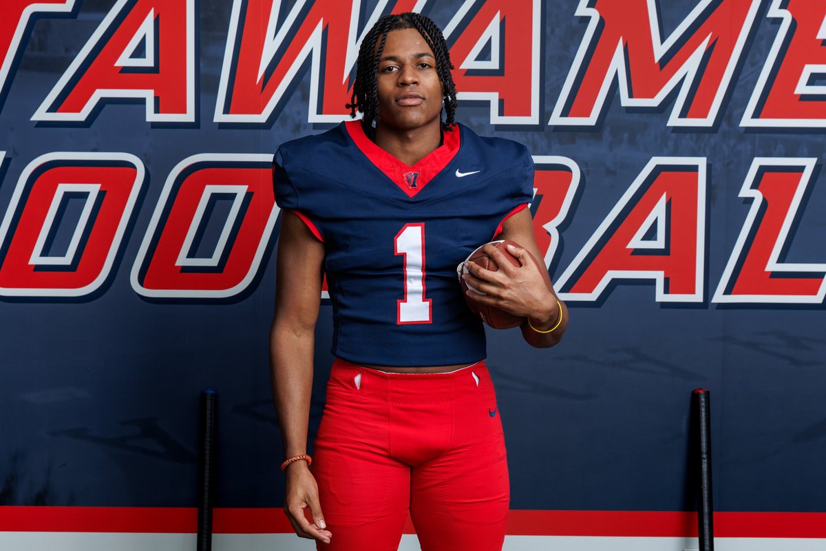 LandonRich_'s tweet image. had a great visit at ICC! 💙❤️
warrior➡️indian?👀
@NorrisGoTobie @KMO41AMN @Coach_TMacon