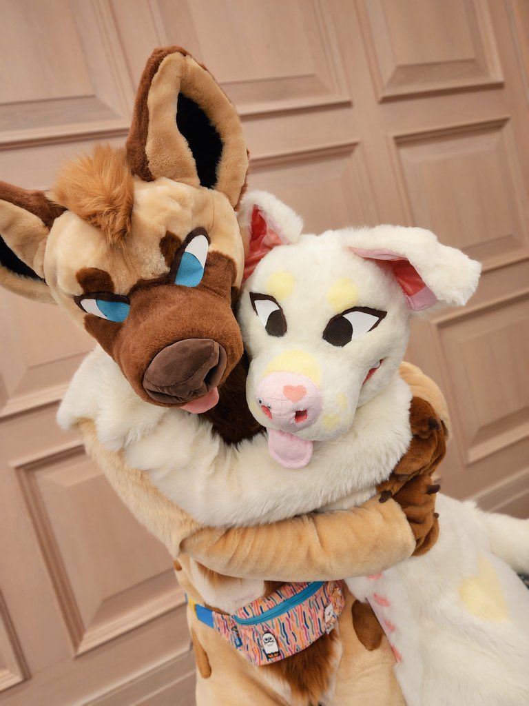 We’ll be at #FC2025 #furtherconfusion this weekend! If you see me on the dance floor you better dance with me!!! Invite me to parties!! We chill as hell