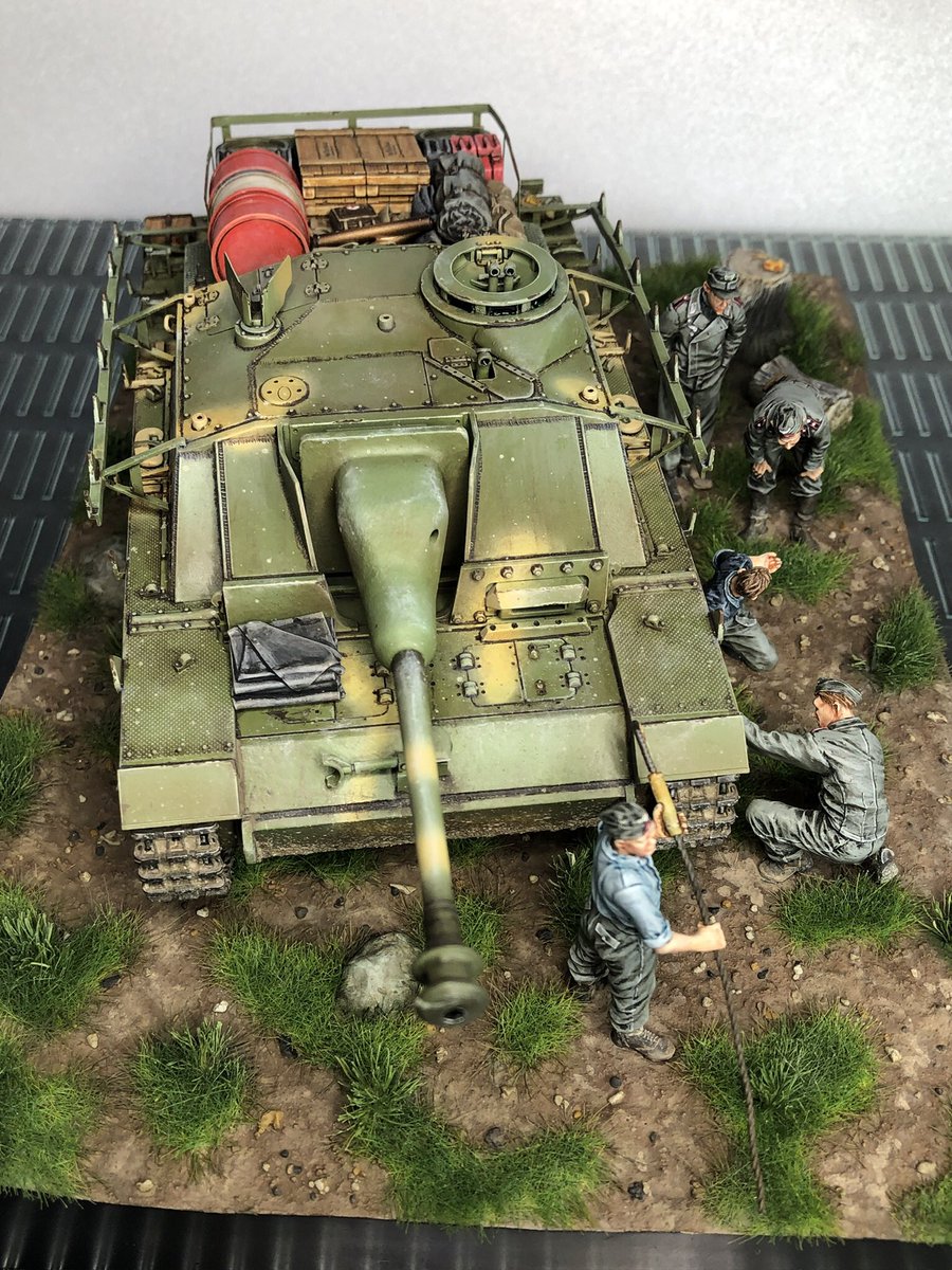 YIFENGCHEN77591's tweet photo. 1/35港龍時期的德國三突G型，模型板件因該是威龍替郡仕代工的產品！組合順暢只是開模年代久遠零件都比較肥大和不夠銳利清楚⋯⋯ https://t.co/UPsyeniiFQ