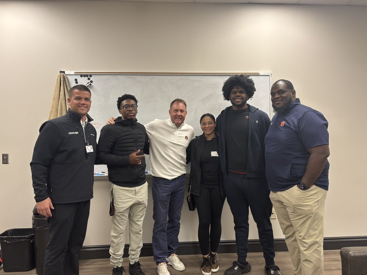 #AG2G HUMBLY BLESSED TO RECEIVE AN OFFER FROM AUBURN UNIVERSITY!all glory to god🙏🏾 <a href="/CoachL__/">Coach L</a> <a href="/coachCEnglish/">Coach English</a> <a href="/Coach_Reeves21/">Coach Josh Reeves, M.Ed.</a> <a href="/RecruitHoover/">#RecruitHoover</a> <a href="/BucsFootball/">Hoover Bucs Football</a> <a href="/ChadSimmons_/">ChadSimmons</a> <a href="/CoachKingWill/">Coach V. King-Williams</a> <a href="/CoachHughFreeze/">Hugh Freeze</a>