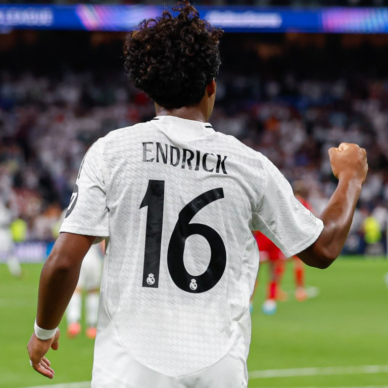 InvictosSomos's tweet photo. Endrick ya marcó en Liga, ya marcó en Copa y ya marcó en Champions League con el Real Madrid. Y eso que Carlo Ancelotti casi no lo pone a jugar. El brasileño quiere y merece más oportunidades. TALENTO DE PRESENTE Y FUTURO.