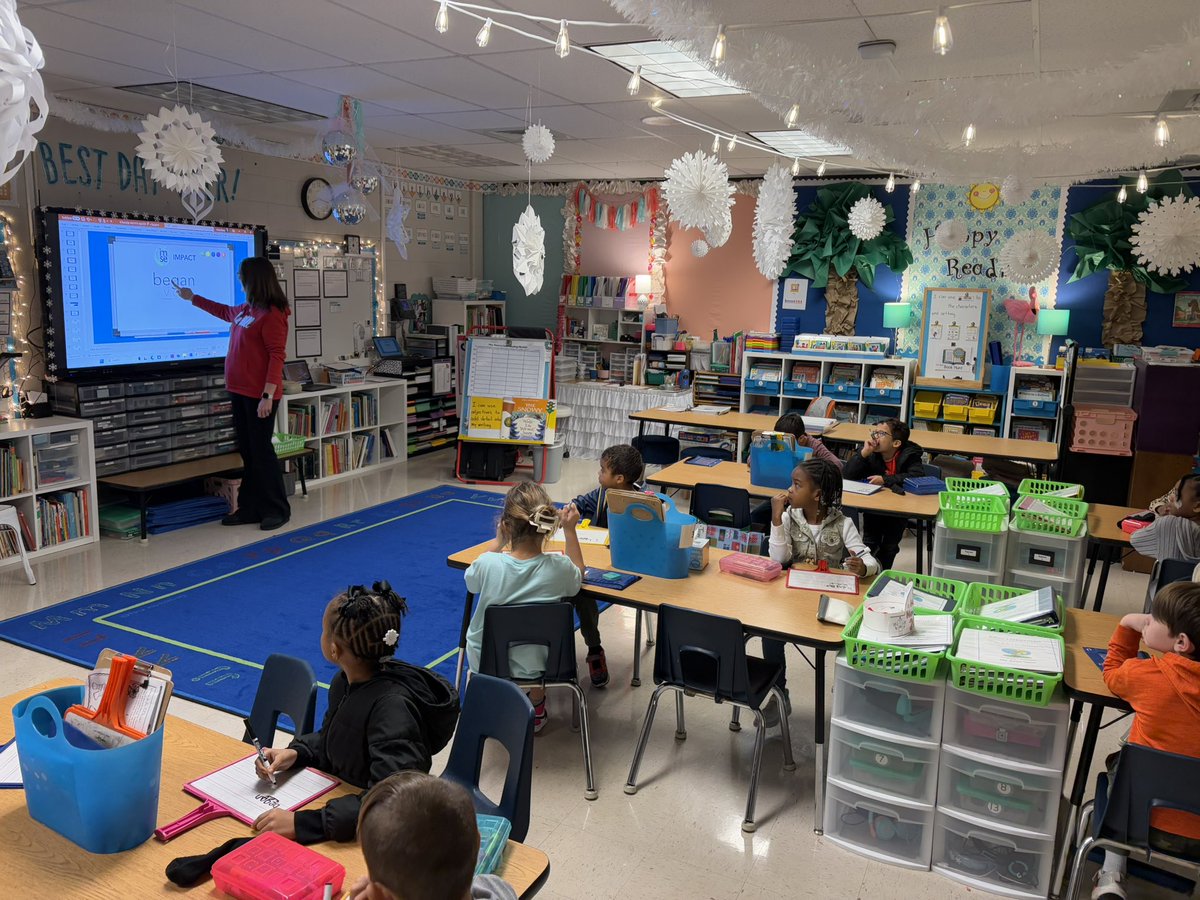 Breanne Sinclair (@brewaiva) on Twitter photo When illness hits a grade level and class size is small…you team teach so the other teacher can sanitize.
<a href="/PickettsMillES/">Pickett's Mill ES 🏴☠️⚓️☠️🦜</a> When illness hits a grade level and class size is small…you team teach so the other teacher can sanitize.
<a href="/PickettsMillES/">Pickett's Mill ES 🏴☠️⚓️☠️🦜</a>