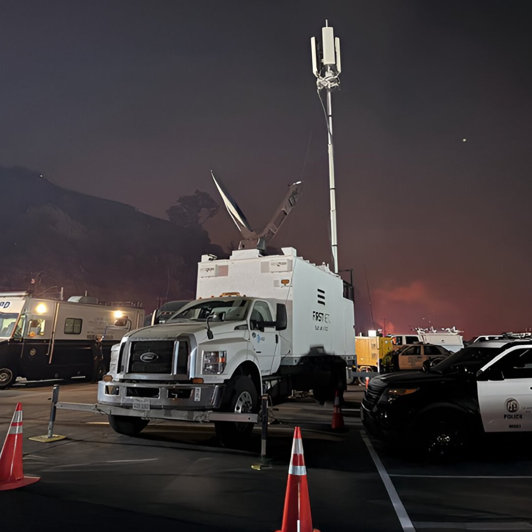 FirstNet's tweet photo. As the California wildfires continue, FirstNet®, Built with AT&amp;T remains dedicated to aiding first responders with mobile cell sites and prioritized communication. Charging stations and public Wi-Fi are available. You have our support. More info: https://t.co/eaRhLB4gdZ https://t.co/IY8EMcZyQp