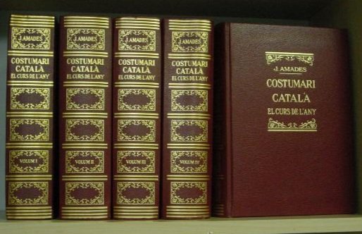 El 17 de gener de 1959 va morir Joan Amades, autor del "Costumari", l'obra etnogràfica de referència per a conèixer les tradicions i els costums als Països Catalans, escrit després de recórrer la nostra geografia sencera.
Un luxe per a la nostra cultura q cal preservar i estimar