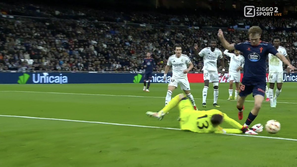 ClinicalAspas's tweet photo. El escándalo del Bernabéu https://t.co/RPcQENPyRH