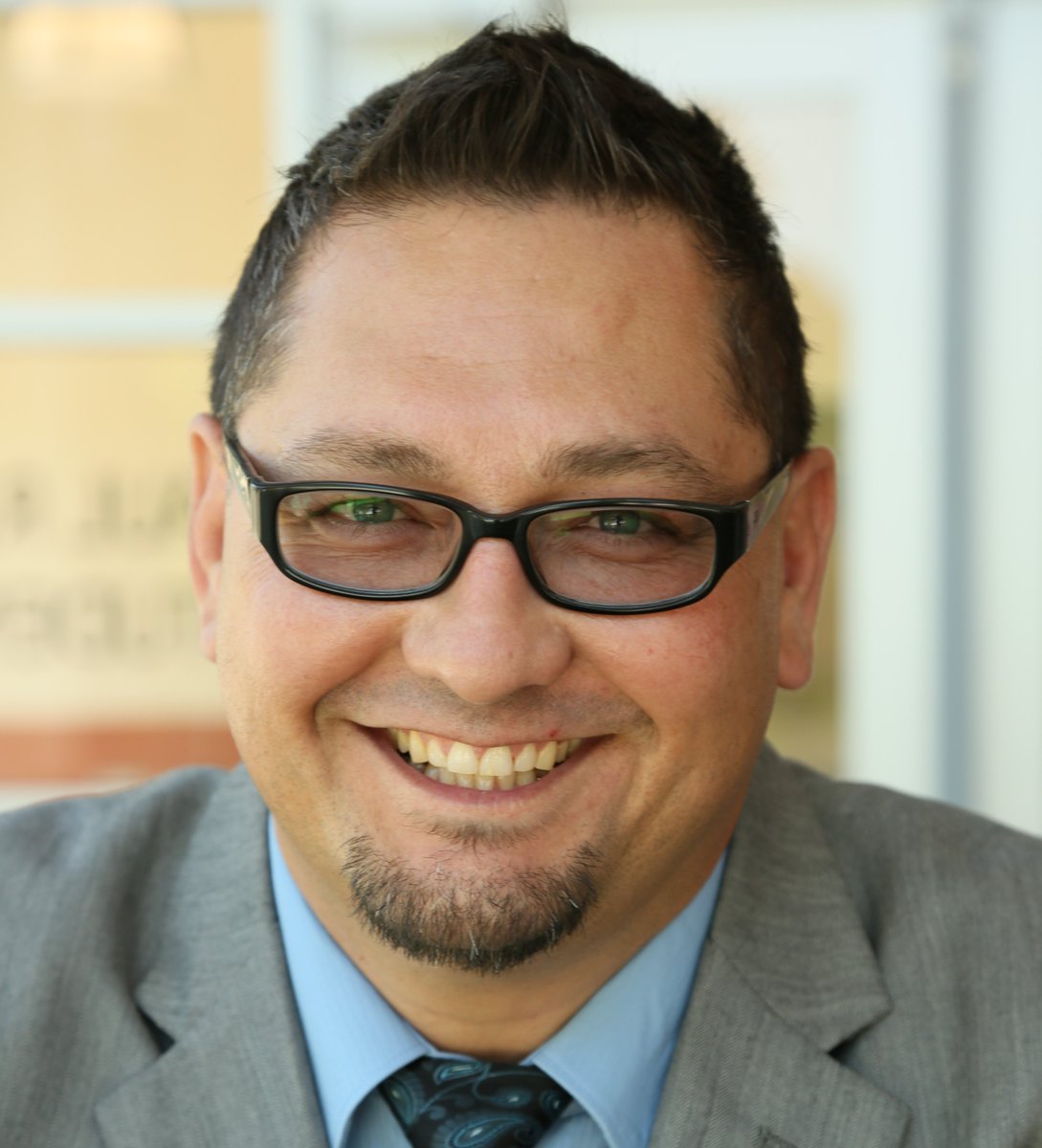 We are so happy to have recently welcomed David Hansen as our new Manager of Administrative Operations. To learn more about David, check out our latest blog at libguides.health.unm.edu/blogs/hslic/we…