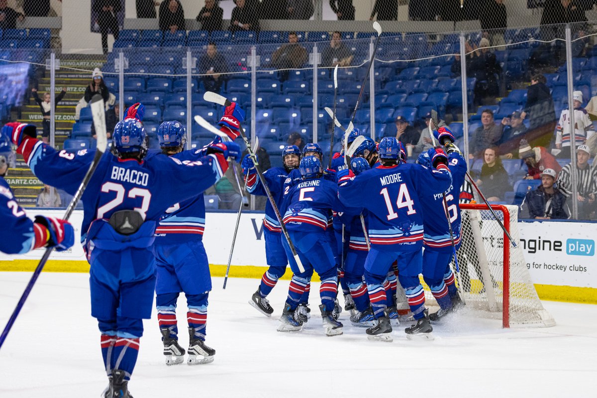 usahockey's tweet image. Ryker Lee secured Team Blue's 3-2 victory over Team White in the 2025 @ChipotleTweets All-American Game! The game showcased top NHL Draft prospects from the U.S. National Under-18 Team and the USHL.

#ChipotleAAG Game Recap: bit.ly/3Wm3VKH