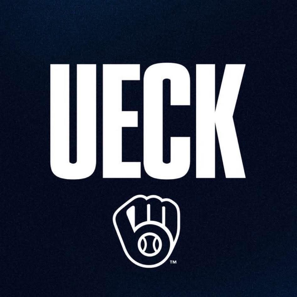 freydaddy64's tweet photo. Wisconsin sports will never be the same. RIP Ueck https://t.co/8fIU6TFDXm