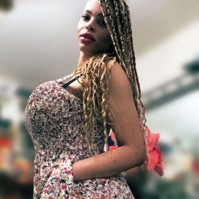 HalleHayes1