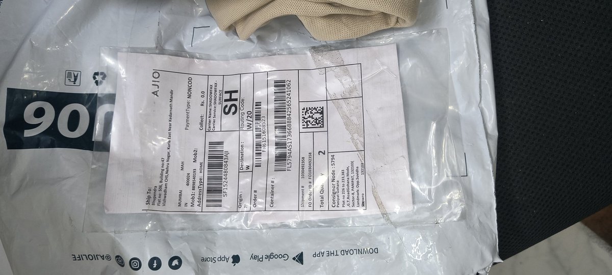 BhupendraChawla's tweet image. @AJIOLife @AjioCares Only 1 item delivered but both marked as delivered. Delivery person didn’t take the OTP. Where is my 2nd item? Really bad experience. Please help! #CustomerService #AJIOfails