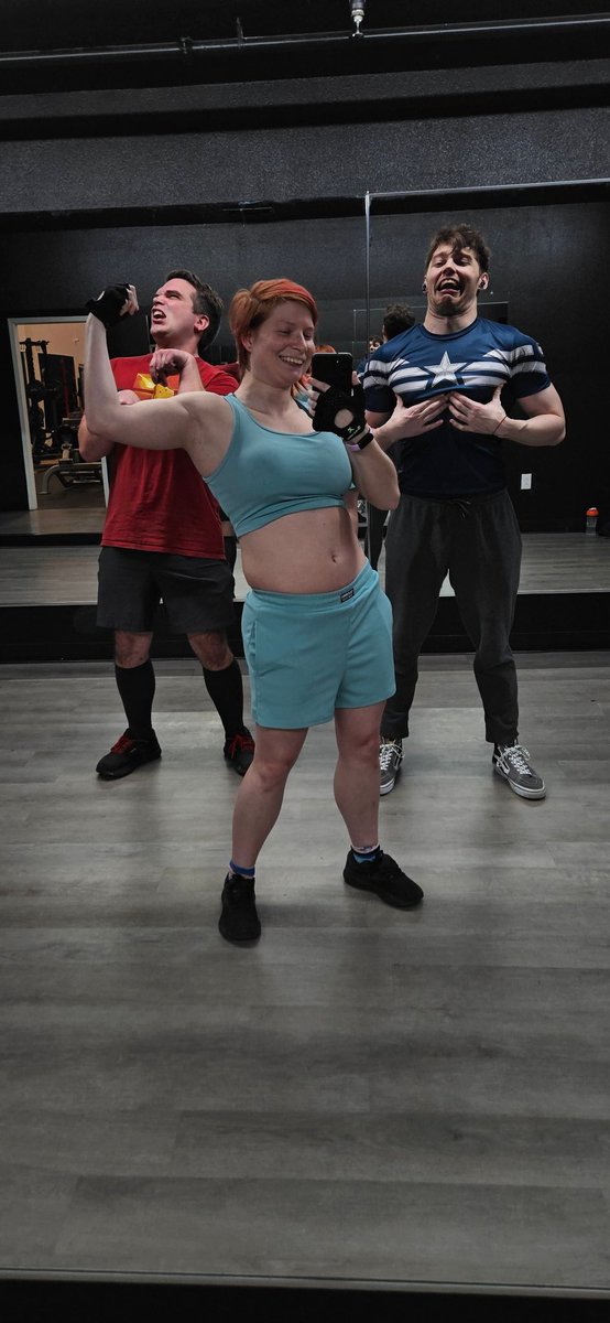 AccentKisses's tweet image. Chest and Triceps day @IronForgeGym !

Got to workout with both the boys tonight! @mightymarkprops @MemeCharacter