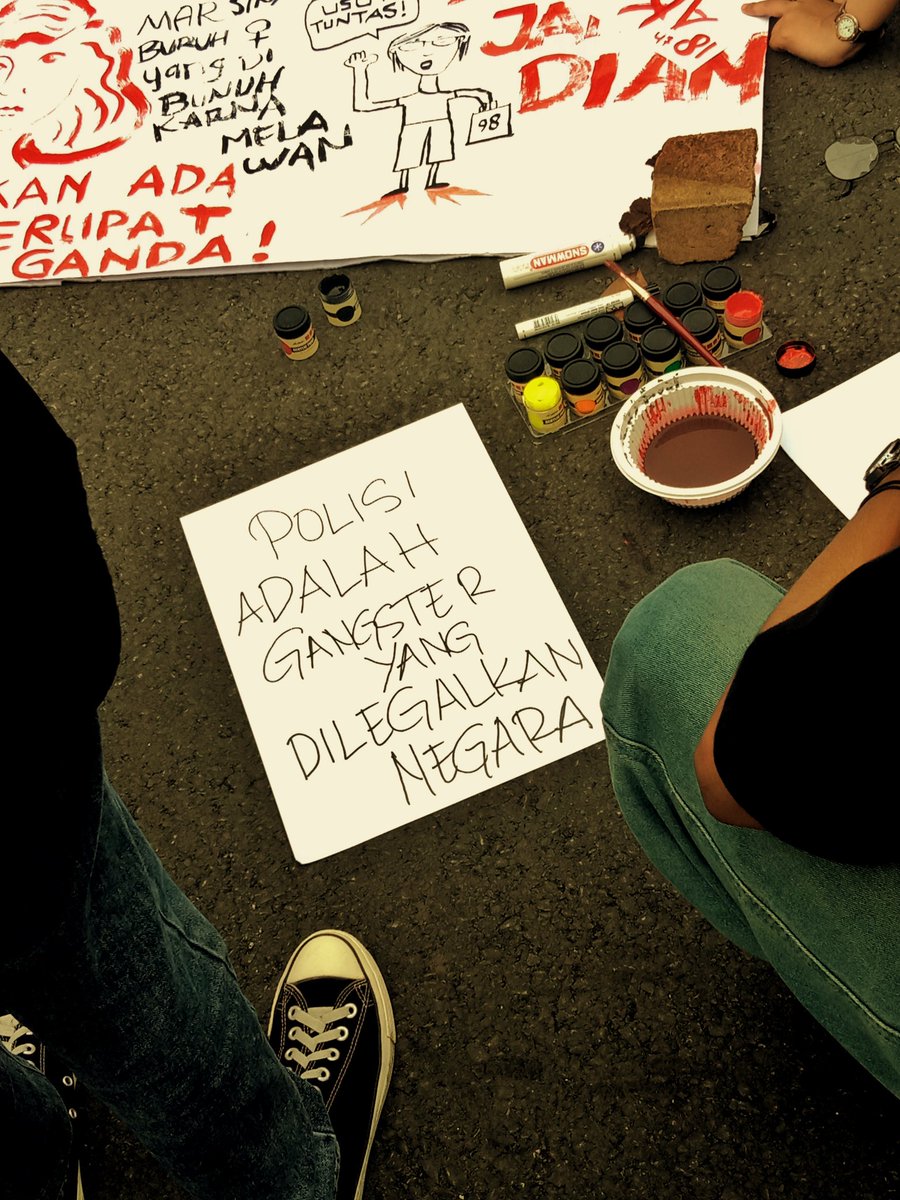 agterplasss's tweet image. 18 Tahun Aksi Kamisan!!