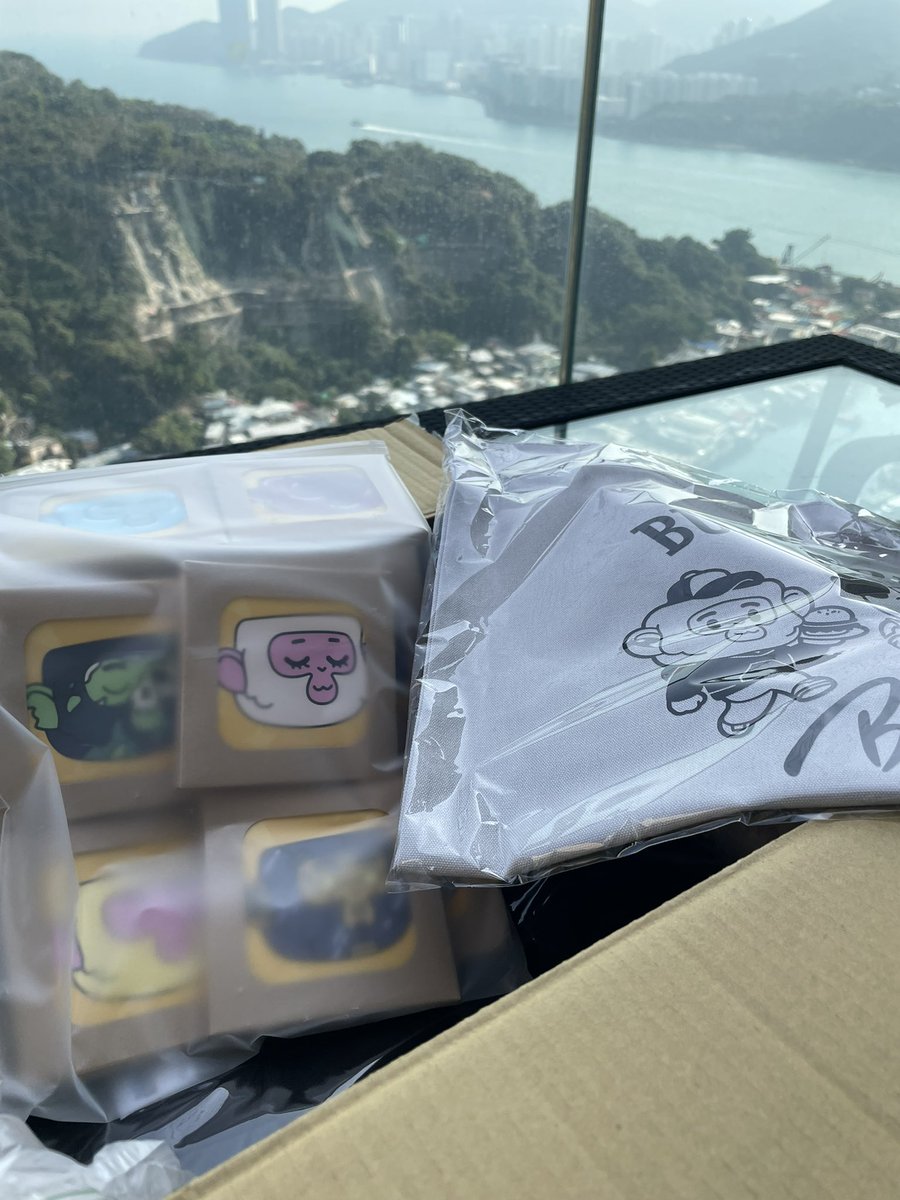 KC66 🦍🍌 tweet media