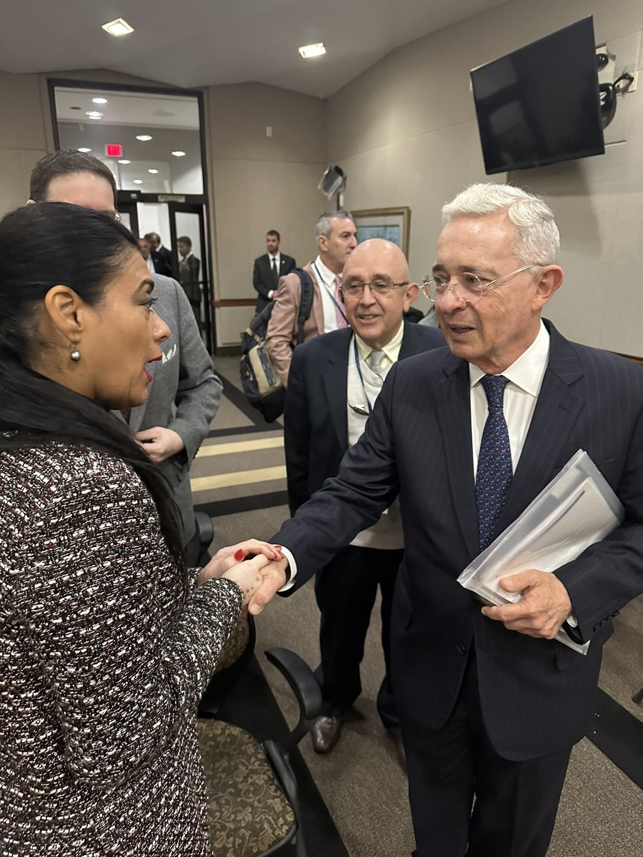 RepDaisyMorales's tweet photo. It is a pleasure to meet with President @AlvaroUribeVel and share the same vision of defending Democracy and Freedoms in our hemisphere. Gracias Presidente! 🇺🇸🫱🏻‍🫲🏼🇨🇴. https://t.co/4O7UsXXpVJ