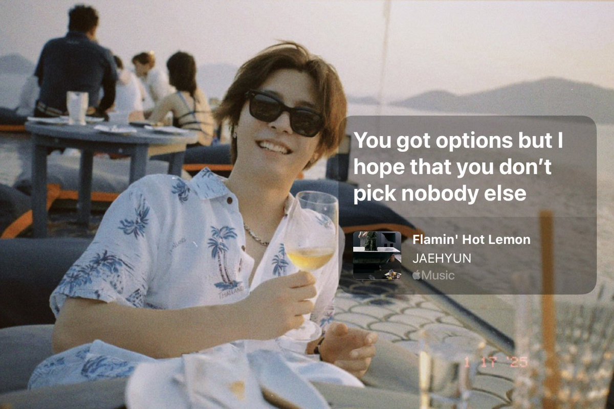 americanobear's tweet photo. 🎧- jaehyun’s song playing… https://t.co/alCVNnehtH