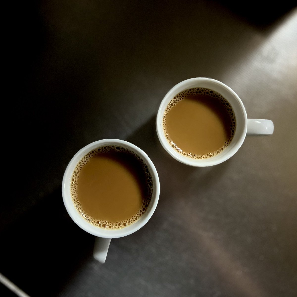 pathhunt_coffee's tweet photo. 本日のコーヒー、
インドネシア深煎り。ミルク入り。 https://t.co/3xQ53amZoE
