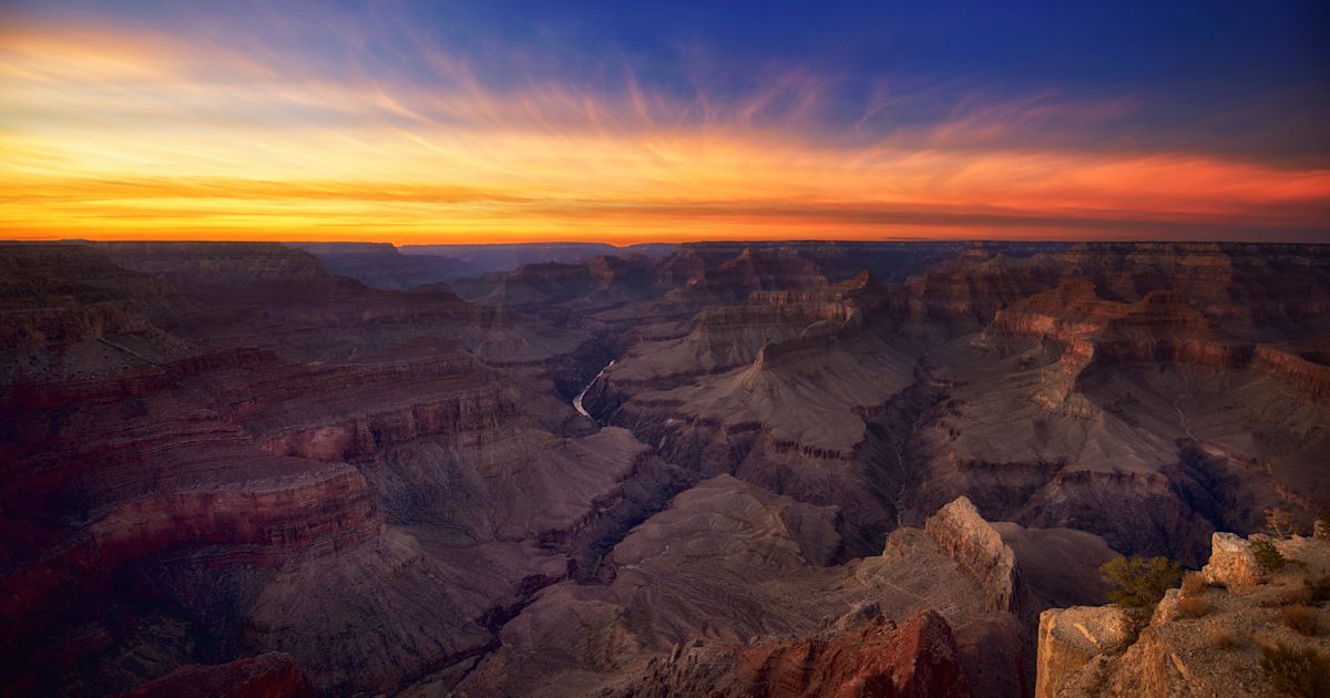 This Valentine’s Day &amp; Presidents’ Day weekend, treat yourself to an adventure you’ll cherish forever - book 2-4 nights at the Grand Canyon Railway Hotel and save up to 50% on train fare to the iconic Grand Canyon, a true Wonder of the World! Book Now: thetrain.com/offers/stay-sa…