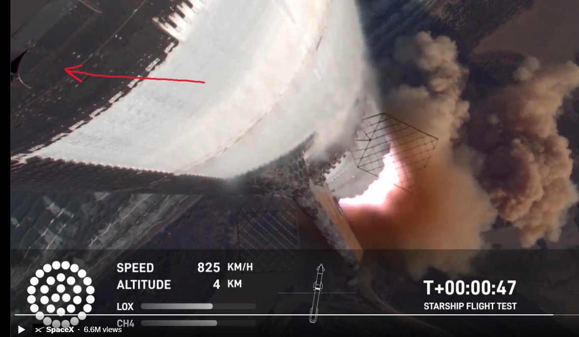 HickMessiah's tweet photo. Look at the loose piece flapping on Starship launch starting at about T+0:45 @SpaceX @elonmusk https://t.co/123DzVoKlY