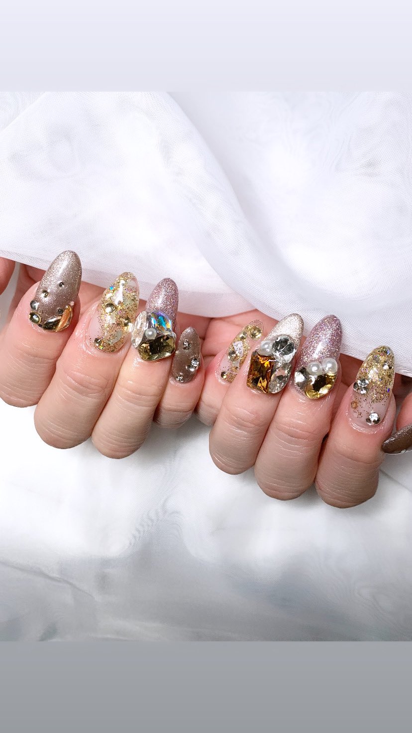 zelnail_mina / ネイルチップ/痛ネイル/推しネイル/岡山/鳥取