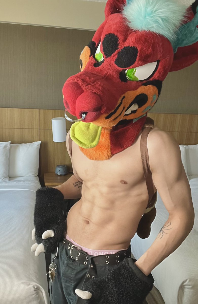 RooinaRutt's tweet photo. How too find me @ FC in and out of suit! https://t.co/KE9et2O3KT