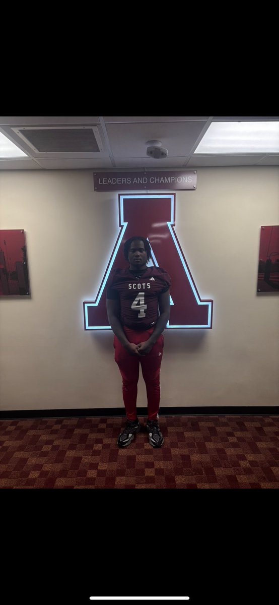 Jukari Jones tweet media