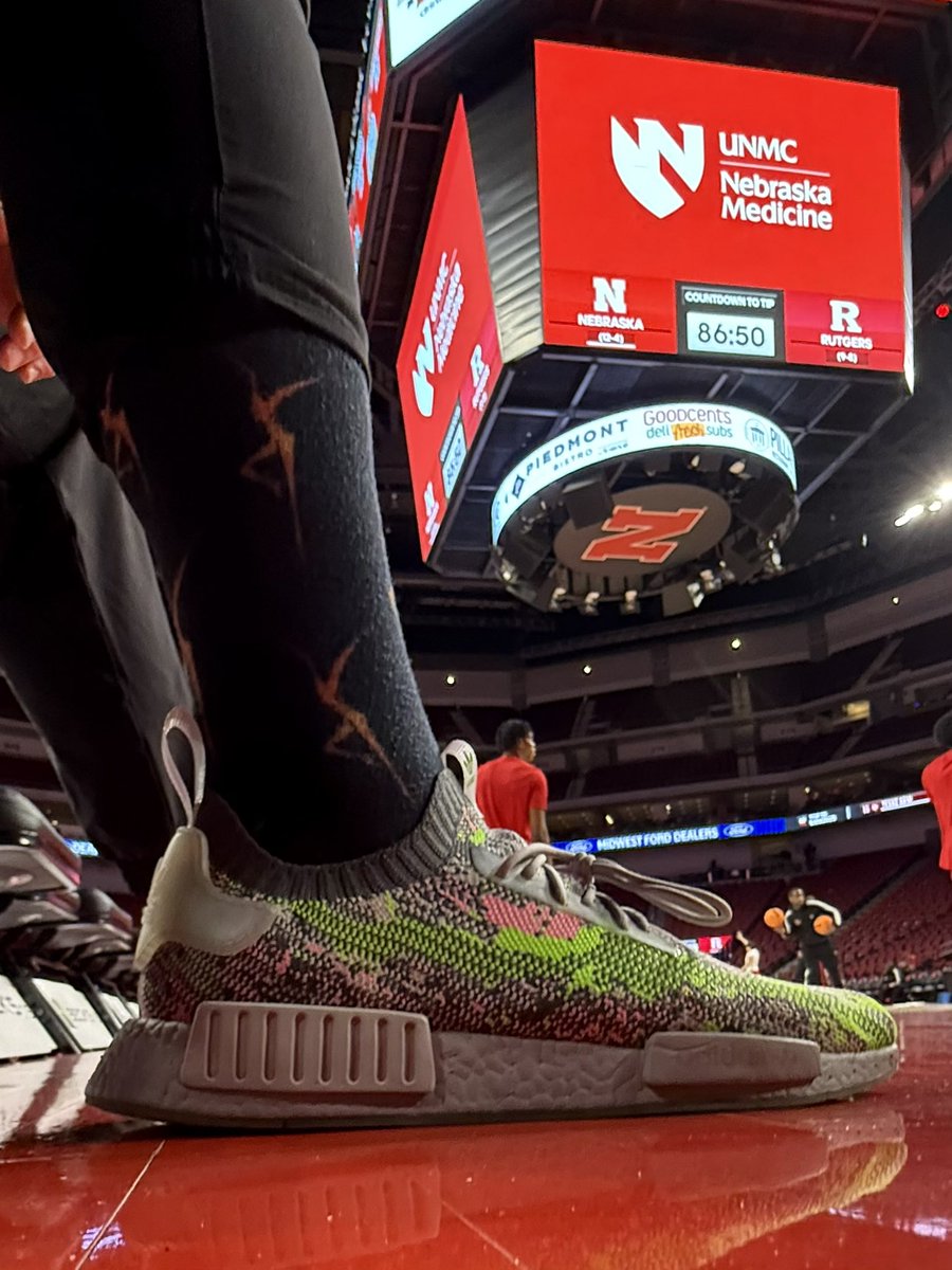 tapnorris's tweet image. #Nebrasketball Season 21 Game 17
#Blackjack
#NMDs &amp;amp; #DMB
#GBR #Huskers