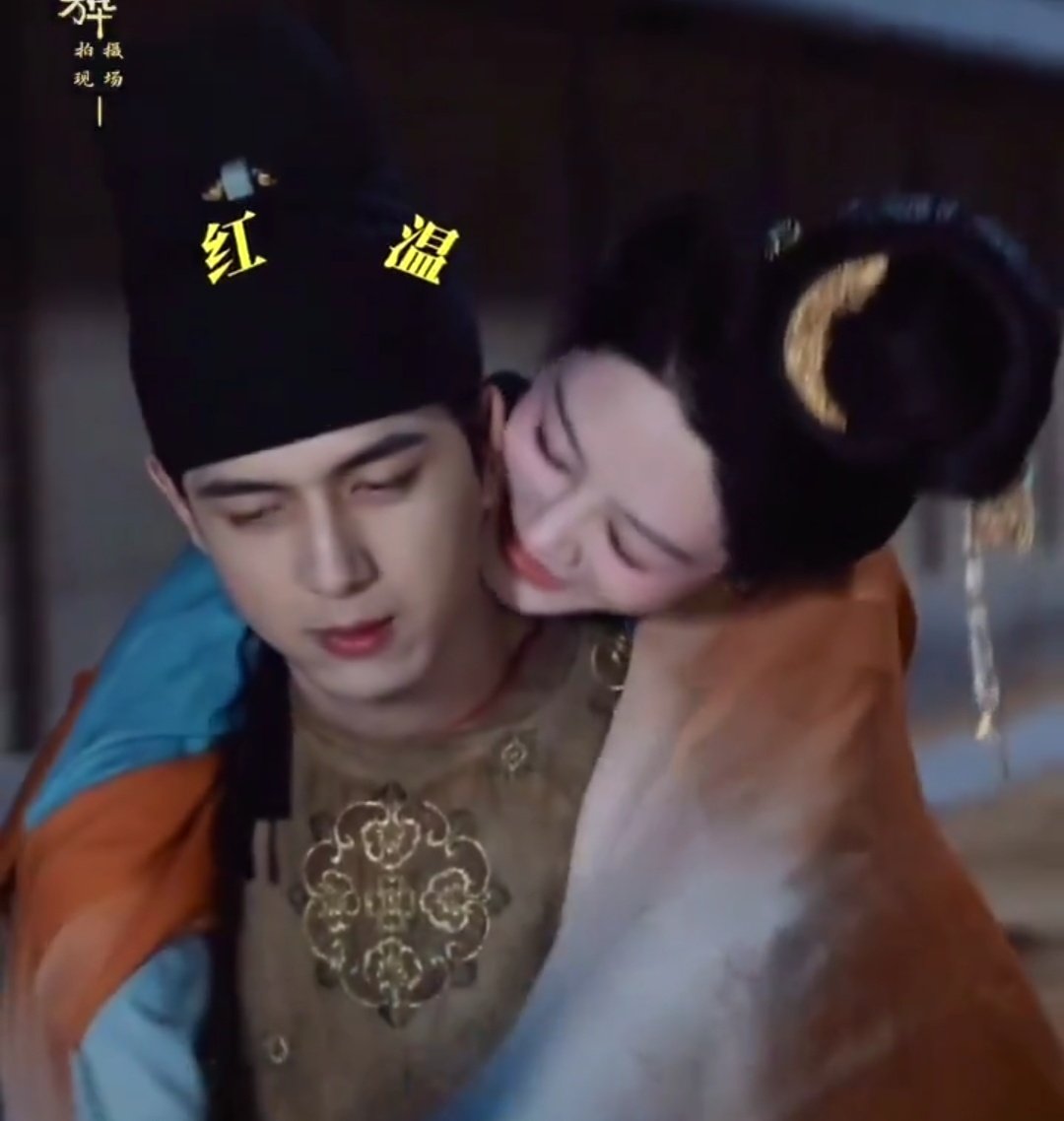 Bominnerxxircle's tweet photo. 😌☺️🥰
#FlourishedPeony #LiXian #YangZi #国色芳华
#FangYang #TongYan https://t.co/onwpQWRrSK