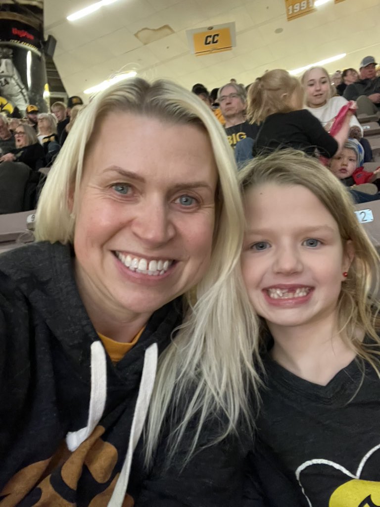 Sarah Moss tweet media