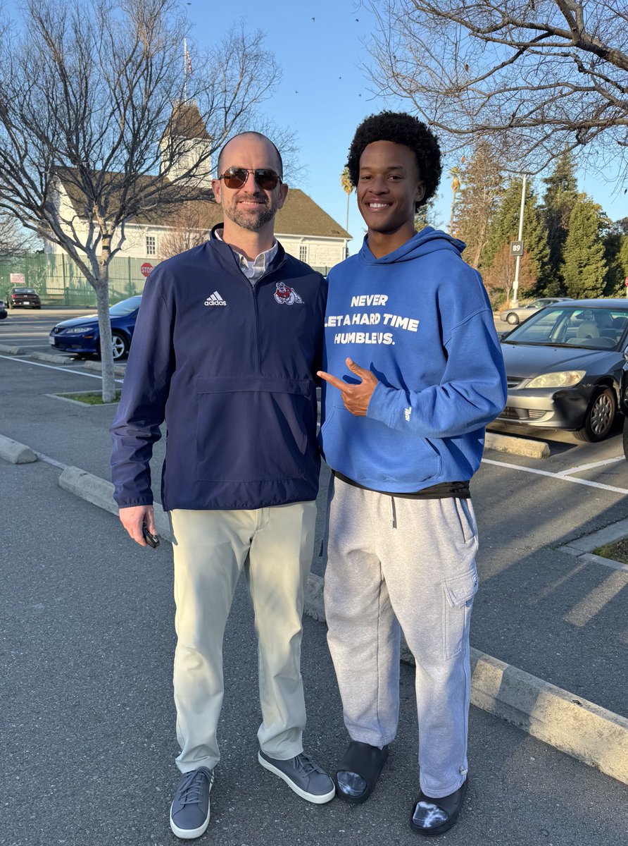 JonathanPCraft's tweet image. thank you Coach! @Coach_JDavis #goDogs😤🐶
