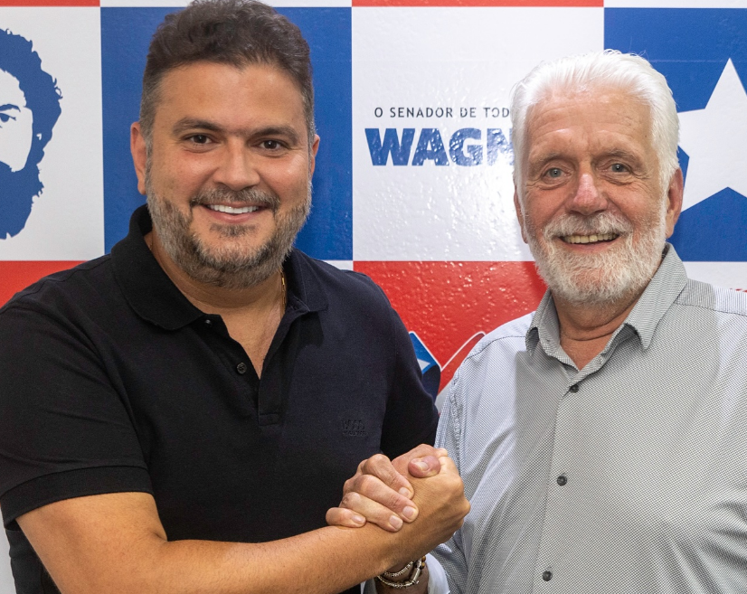 aquisopolitica's tweet photo. Em meio a rusgas entre o senador Angelo Coronel e Jaques Wagner, que desenhou chapa de 2026 com ausência do colega de Senado, Diego Coronel se reuniu com o petista nesta quinta. https://t.co/tDTy0oqmue