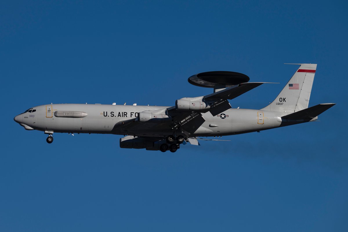 Golf9Photos's tweet photo. Second AWACS!!

E-3G 80-0137/OK 552ACW
#AvGeek #e3 #sentry #awacs #ronin07 #yokota #aviation #aviationphotography #planespotting https://t.co/xFy136Hj3F