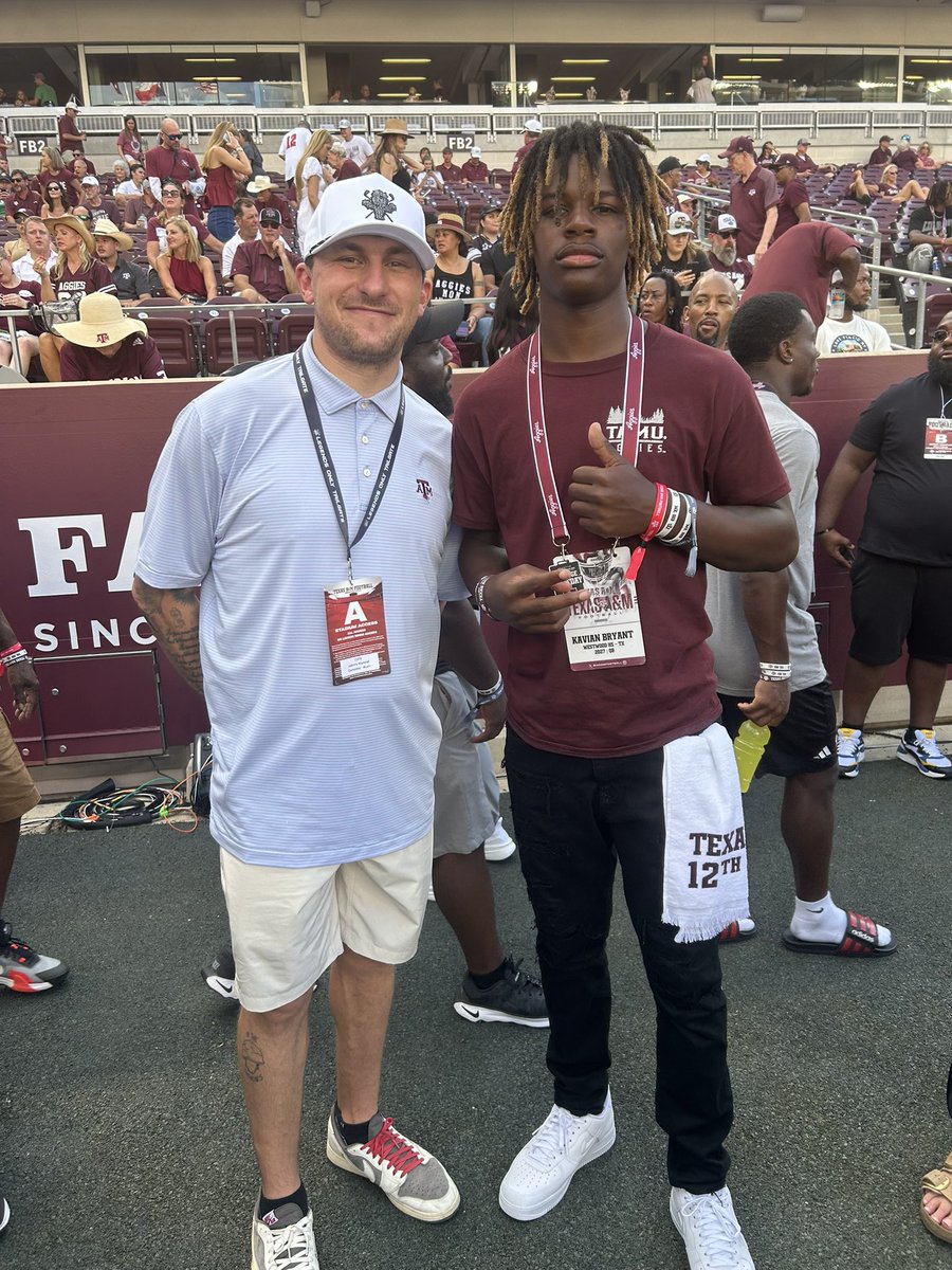 Kavian Bryant (@kavianbryant27) on Twitter photo After a great conversation with <a href="/CK_KleinCollin/">Collin Klein</a> I’m extremely blessed to receive an offer from Texas A&M University #Gigem👍 #Agtg After a great conversation with <a href="/CK_KleinCollin/">Collin Klein</a> I’m extremely blessed to receive an offer from Texas A&M University #Gigem👍 #Agtg