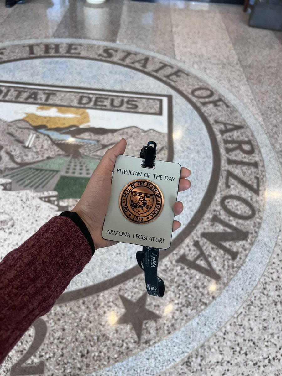 MedDataDoc's tweet image. Had a great time at the Arizona state Capitol representing @ArizonaMedicine @ArizonaACP as the Doctor of the Day! ⚕️I love the bipartisan energy for writing and passing bills which make our communities healthier &amp;amp; safer. Wonderful meeting my district 4 reps @MatthewGress…