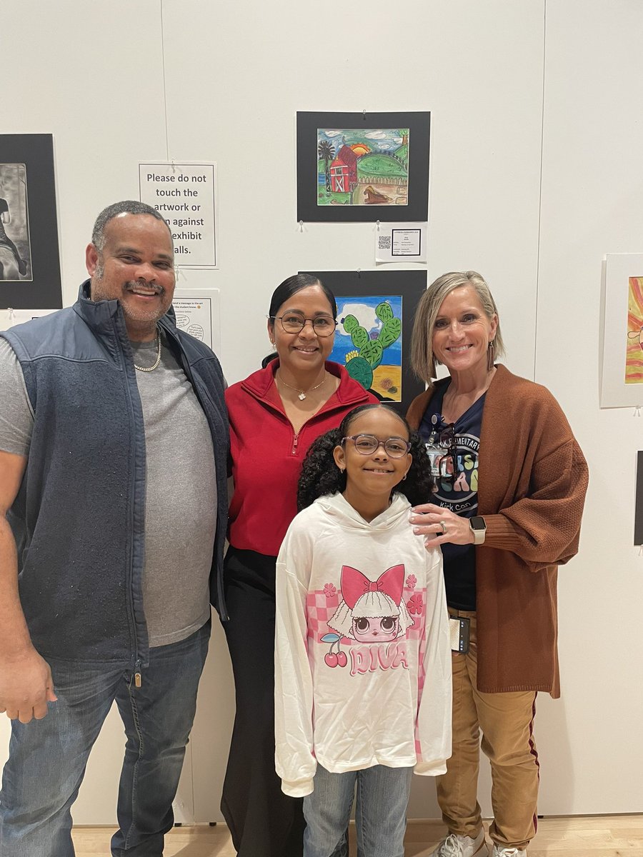 MrsHankinsClass's tweet image. I was honored to support our art teacher, Ms. Kranson, and our 4th grade artist, Anna Jacob, for her featured piece at this evening’s Cy-Fair Rodeo Art Exhibit. #KirkCan