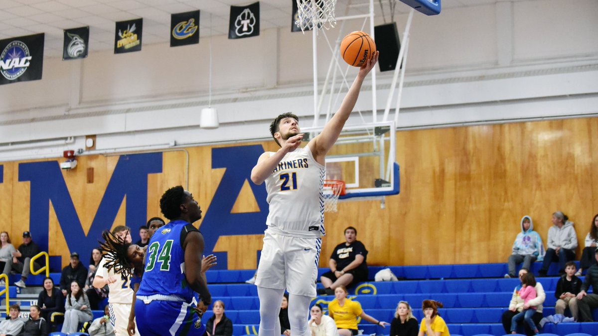 MarinersSports's tweet image. Encore, please. 

23 points🏀20 rebounds🏀6 assists🏀3 steals
against Thomas College

That&apos;s what @curt_heinz did in his first game AFTER being named a national player of the week by #d3hoops and #USBWA. #NACmbb

@MainemaritimeMB  @D3SportsData