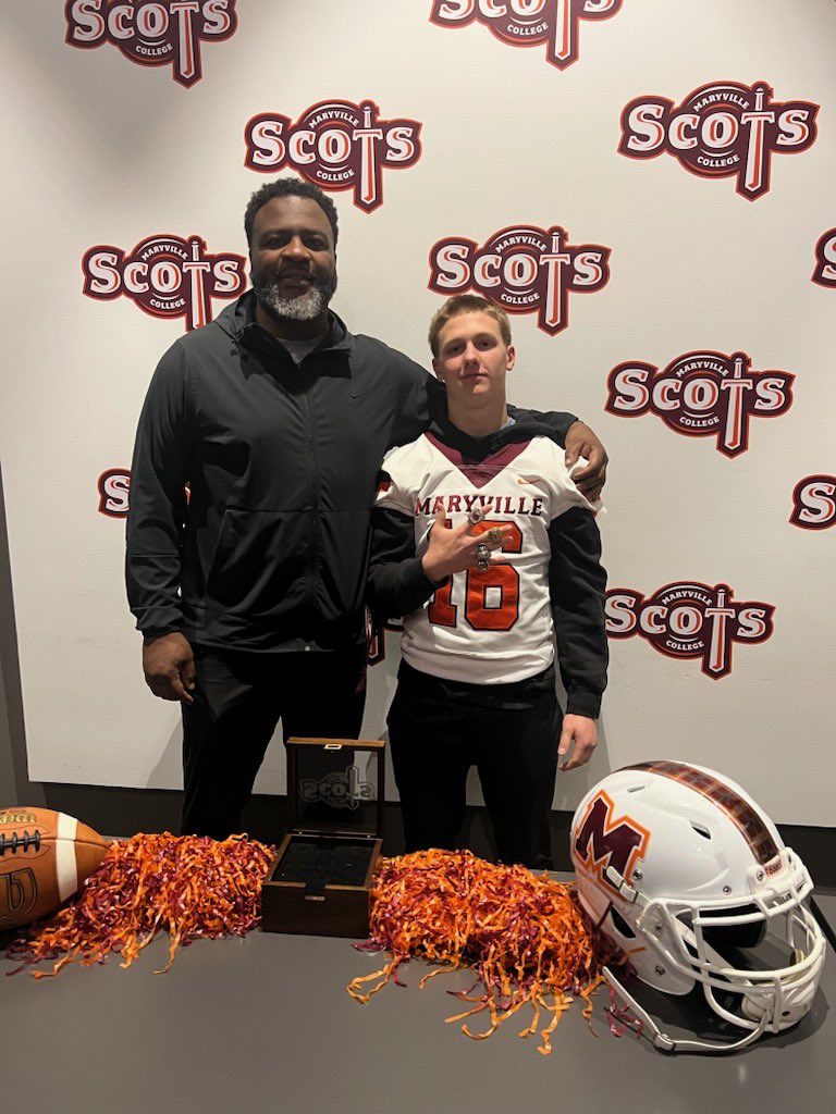 Blessed to announce that I have received an offer from Maryville College! Grateful for the opportunity and for the conversations with <a href="/_CoachDMartin/">David Martin</a> and <a href="/QBCoachFox/">Ben Fox</a>