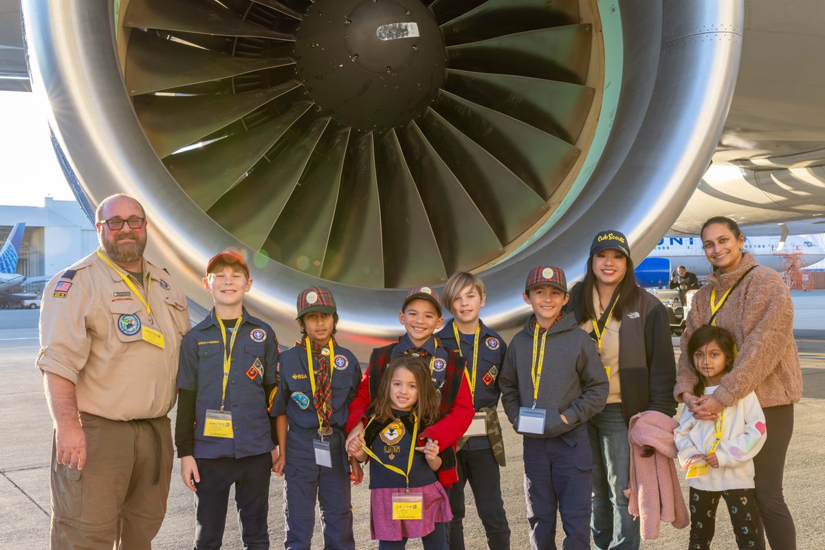 IAMDistrict141's tweet photo. Cub Scout Den 10 from San Carlos, CA, toured Local 1781 and United Tech Ops Maintenance Base! Scouts explored Union roles, learned about diverse careers, &amp; even got up close to a Boeing 777. Thank you to all who made this unforgettable experience possible! 
#GOIAM #IAMSOLIDARITY https://t.co/4PzK8ZNmpq