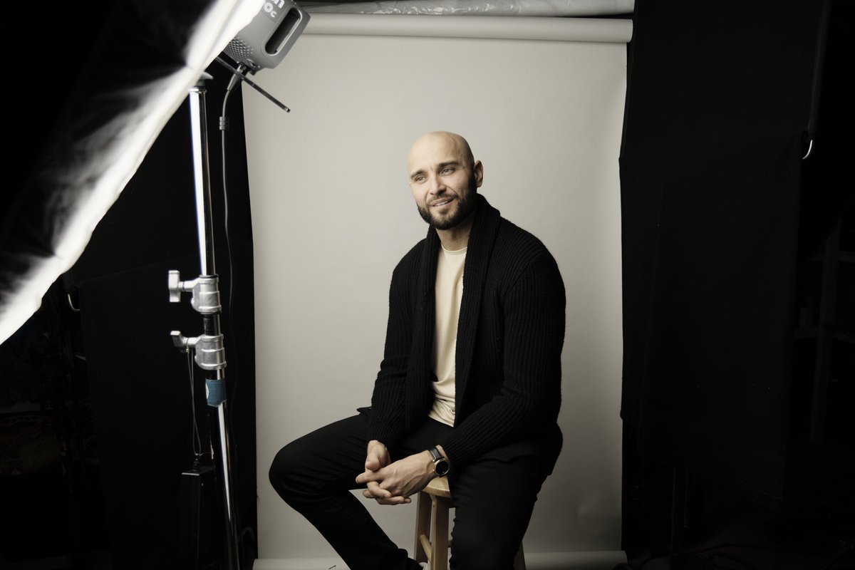 DougBirnbaum's tweet photo. Had the pleasure of photographing Executive Coach Charlie Ruiz yesterday! He draws from his pro baseball career to help others transform their lives beyond the mound, sharing lessons he learned as an athlete. Inspiring stuff! #Coaching #Photography #BaseballLessons #SuccessTips https://t.co/fNjzKib7Aa