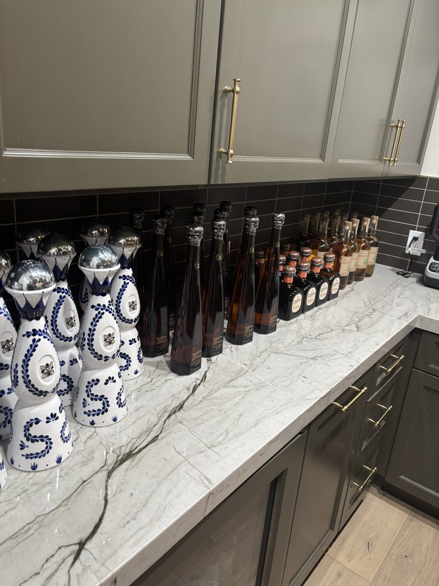 Chef__DreBooog's tweet image. 😂😂😂😂 yea it’s bout to get lit 🔥 #privatechef life