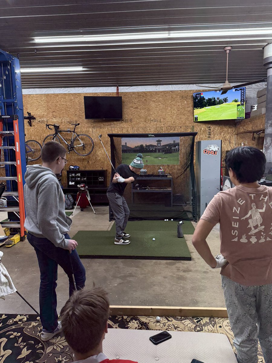 Troy Golf tweet media