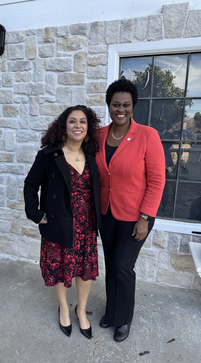 TMak (@tmakrivera) on Twitter photo Great <a href="/FtBendChamber/">Fort Bend Frank</a> luncheon today with Mayor <a href="/whitmire_john/">John Whitmire</a> discussing the ways the region can work together on mutual goals and interests. Always a pleasure to chat with Mayor ProTem <a href="/MarthacastexT/">Martha Castex-Tatum</a> Great <a href="/FtBendChamber/">Fort Bend Frank</a> luncheon today with Mayor <a href="/whitmire_john/">John Whitmire</a> discussing the ways the region can work together on mutual goals and interests. Always a pleasure to chat with Mayor ProTem <a href="/MarthacastexT/">Martha Castex-Tatum</a>